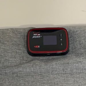 Pantech mobile wi-fi hotspot 4G LTE